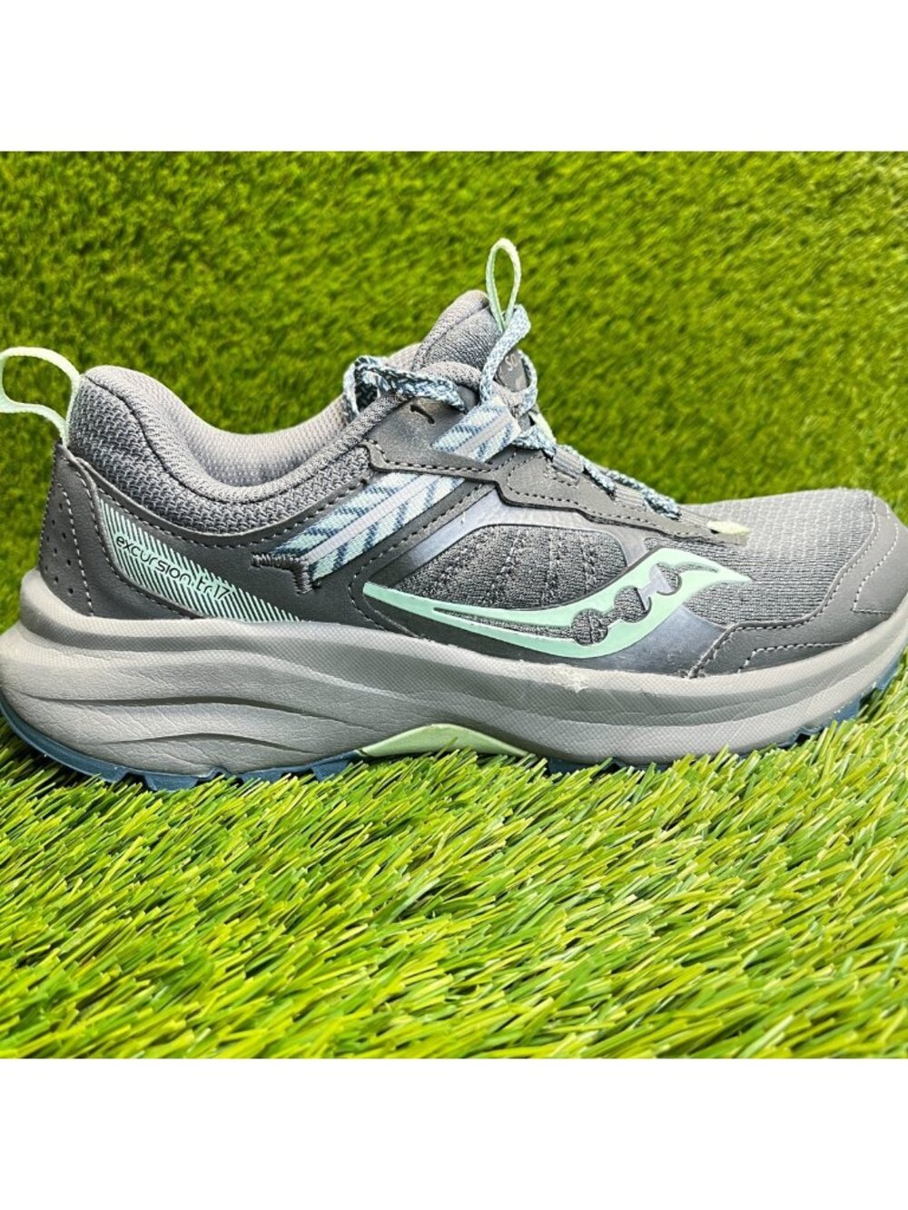 Saucony Excursion TR17 Womens Size 8 Gray Athletic Trail Running Shoes Sneakers